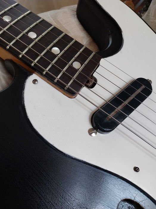 Jolana iris  Електрическа китара