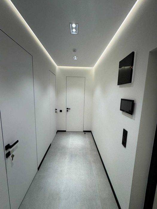 Скидка на скрытые двери! 2300x800