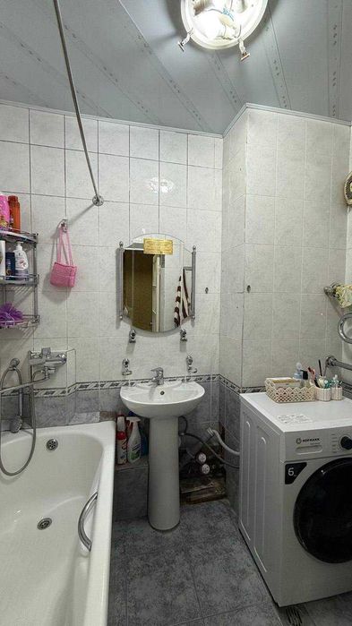 3-комнатная квартира под нежилое у метро Ойбек, 79 м²