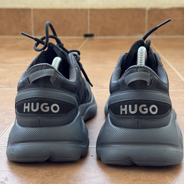 Мъжки маратонки HUGO, №43, като нови