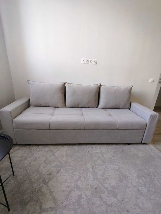 Диван, 1 мес. назад куплен