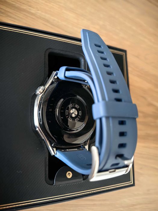 Часовник Huawei Gt5 с гаранция