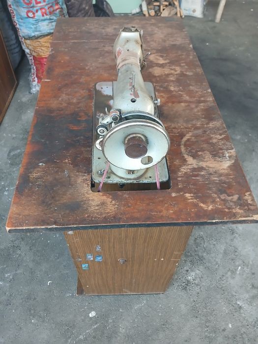 Tikuv mashinasi sotiladi