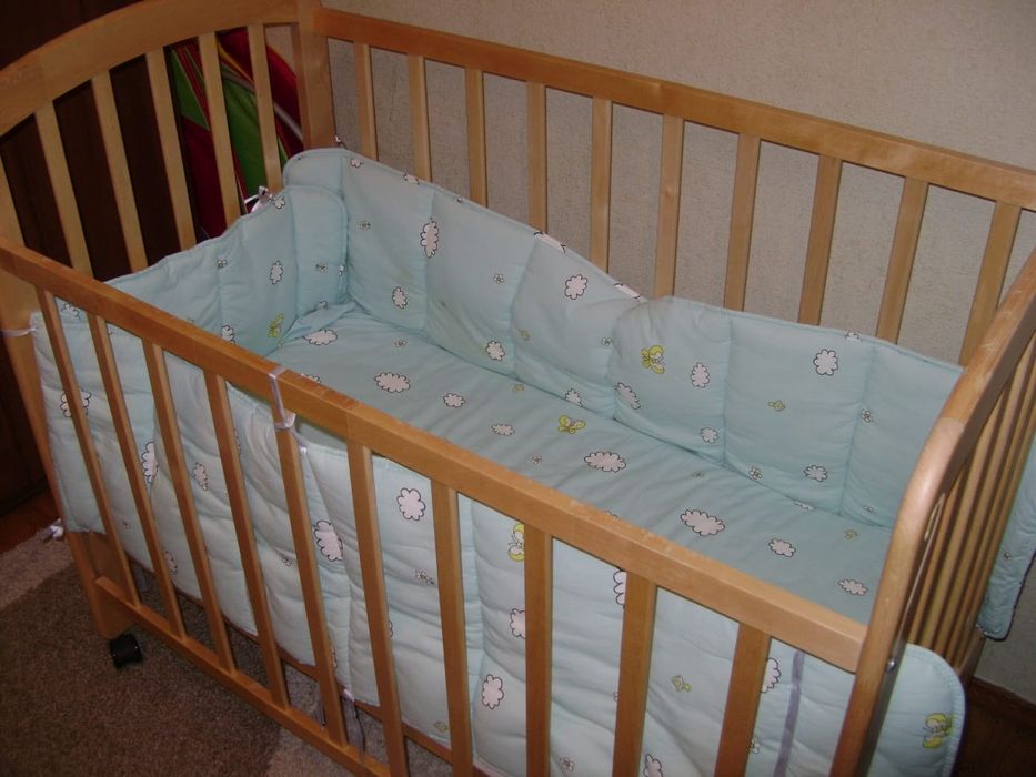 Детская кроватка манеж