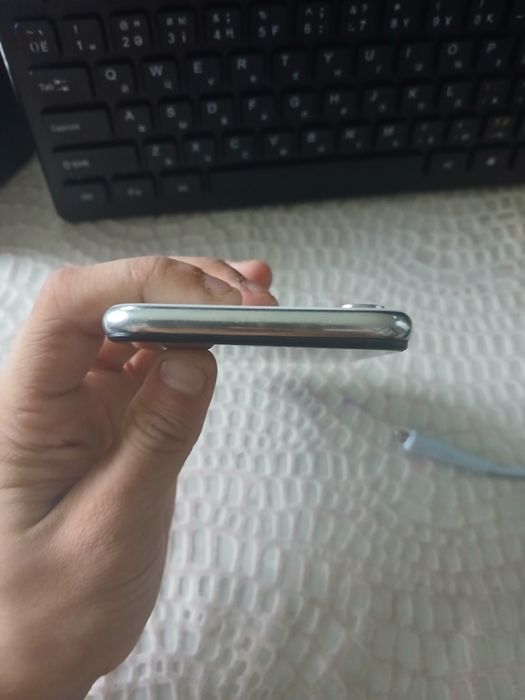 Продам Айфон 10 на запчасти