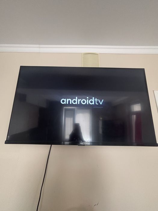 Продам телевизор Андройд TCL