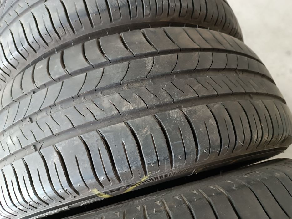 Anvelope vara 205 60 16 Michelin  6mm+