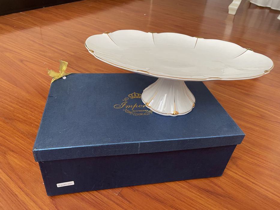 Блюдо овальное на ножке 3шт