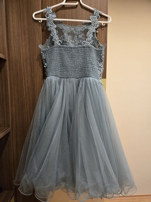 Официална  рокля