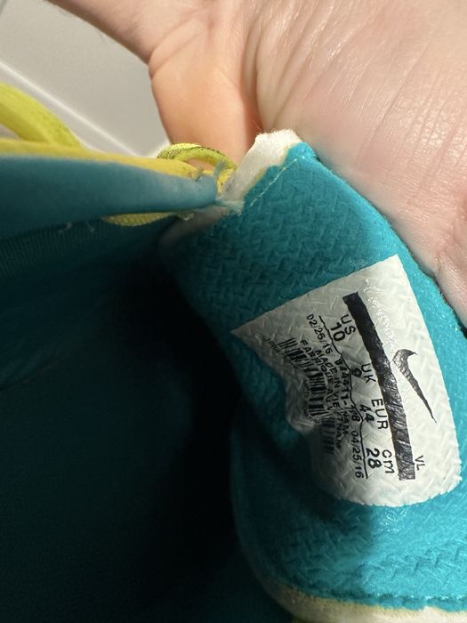 Ghete fotbal cu crampoane