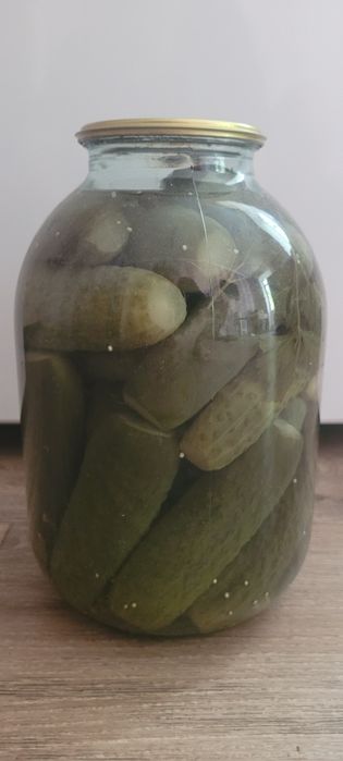 Огурцы солёные 3 литровые