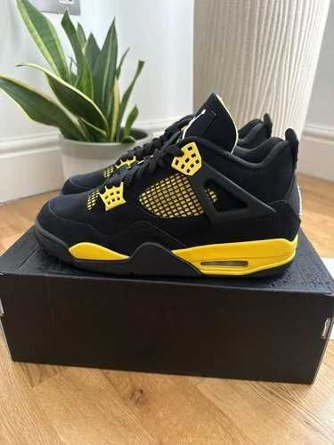 Sneakers Jordan4 Yellow Thunder cu eticheta (nu Nike, Gucci, Adidas, Balenciaga)