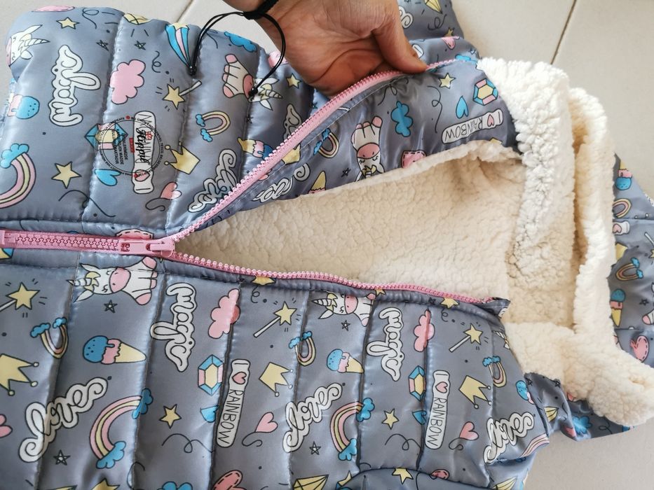 Детско якенце за момиче