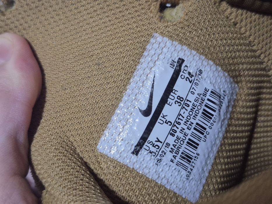 Adidasi originali Nike