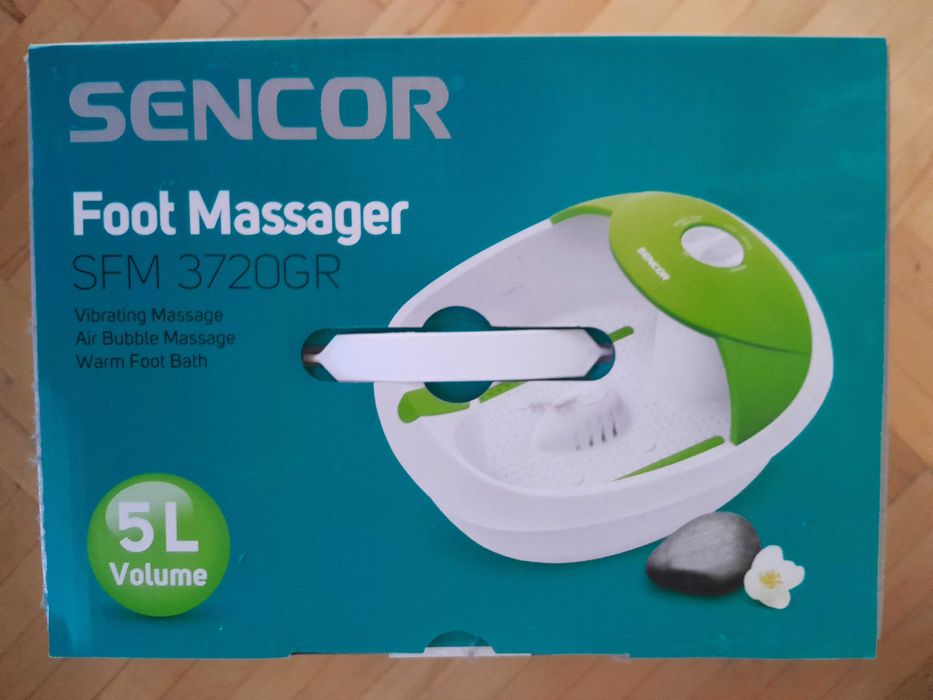 Нова масажна вана за крака с соли към нея