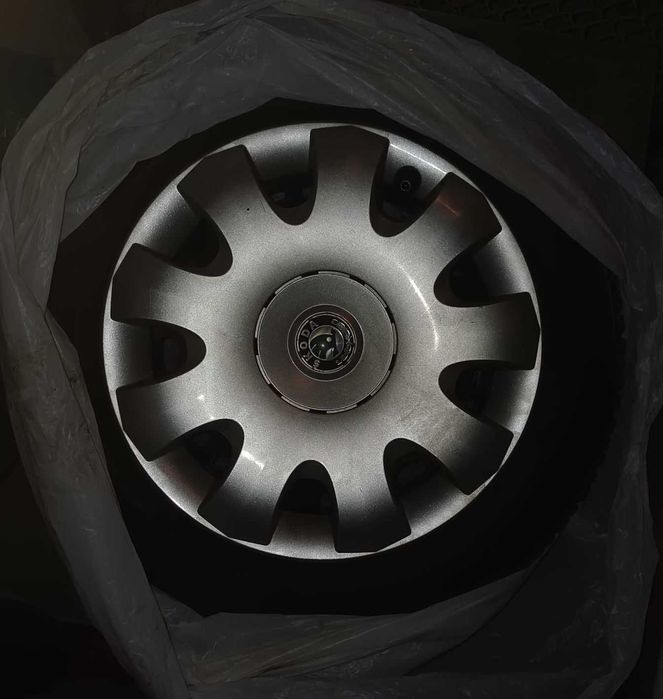 Set Jante Skoda 15, 4 Cauciucuri iarna BFGoodrich 185 60 R15, capace originale Skoda 15, VW, Audi, Seat
