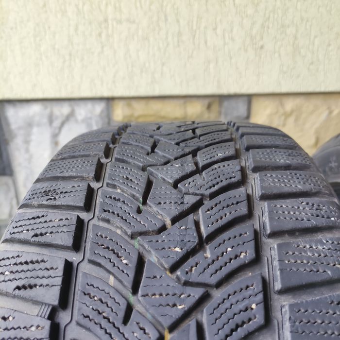 Anvelope iarna 225/45 R17 Dunlop winter sport 5