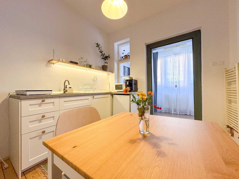 Închiriez apartament la curte comună zona Elisabetin