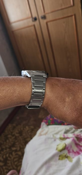 Продам часы CASIO.