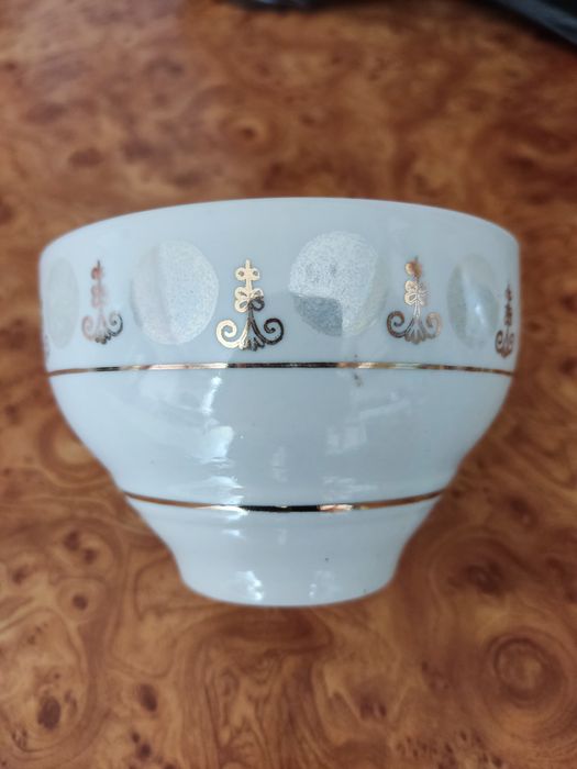 Бокалы luminarc  и чайные чашки