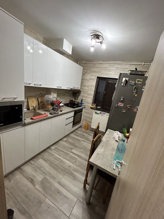 Proprietar, inchiriez Apartament 2 camere decomandat, Bloc Nou, Centrală, Metrou 1 Decembrie / Sector 3