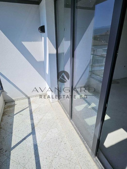 Продава се Двустаен апартамент в Пловдив, Коматево - 64 кв.м за 2110 €/кв.м - Снимка #6