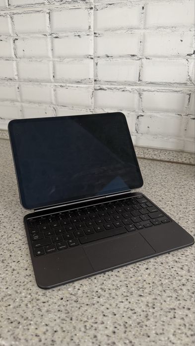 iPad Pro 11 (2024) M4 + Magic Keyboard / Срочно