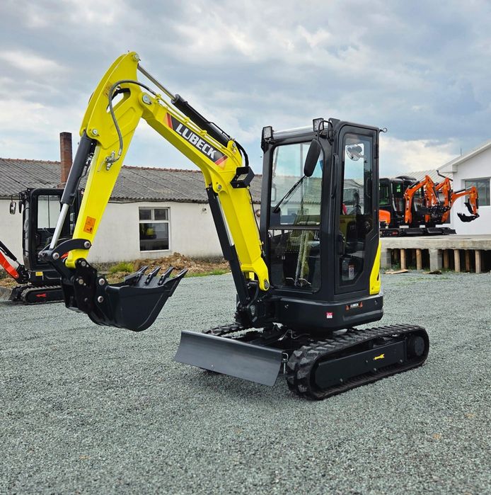 Miniexcavator Lubeck W270 motor Yanmar- Garantie 2 ani-