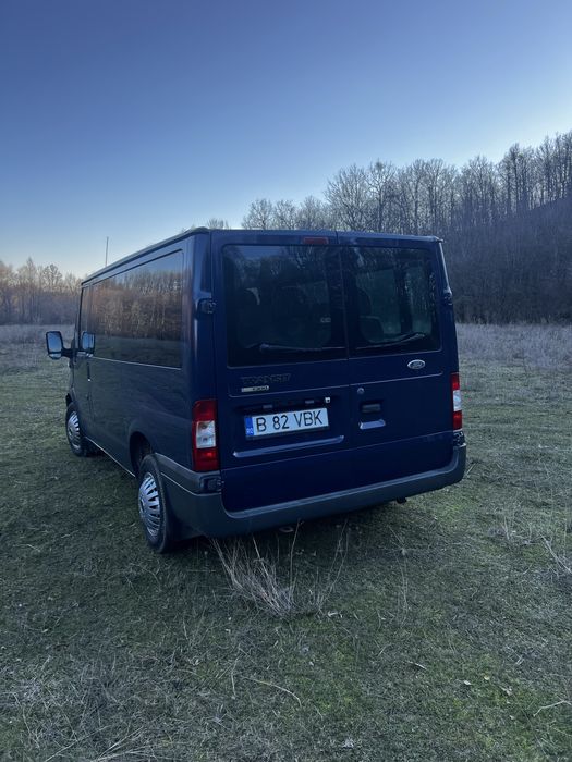 Ford Transit 9 locuri