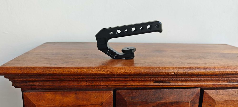 Ulanzi Uurig R005 Camera Hot Shoe Handle Grip pentru dslr si mirrorless