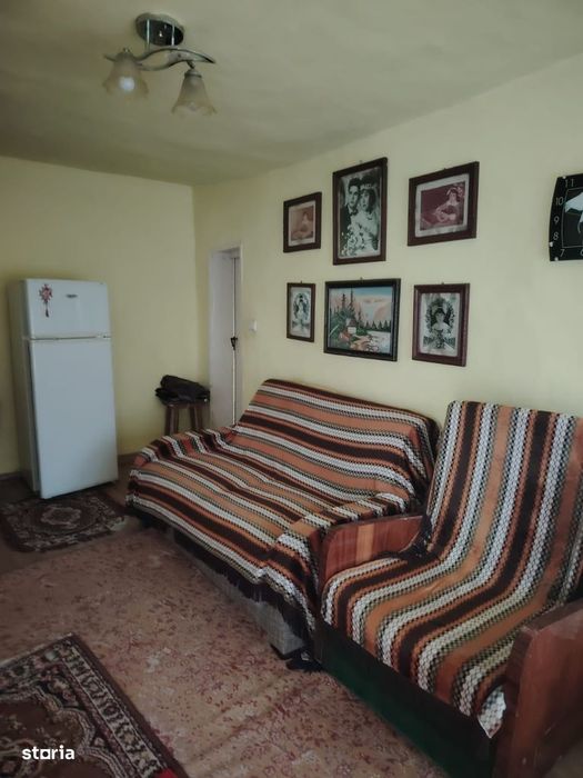 De Vanzare Casa zona Chercea
