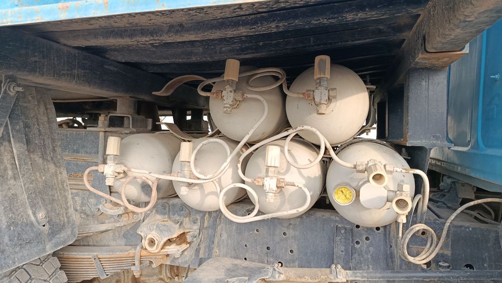 Zil 130 samasval sotiladi srochiy