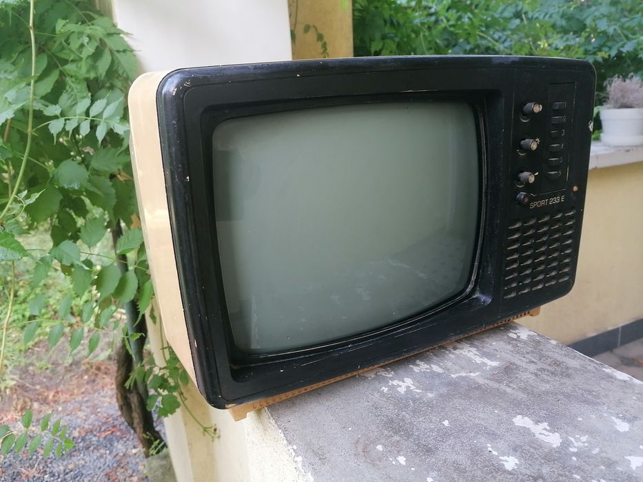 Televizor Sport mic Romanesc
