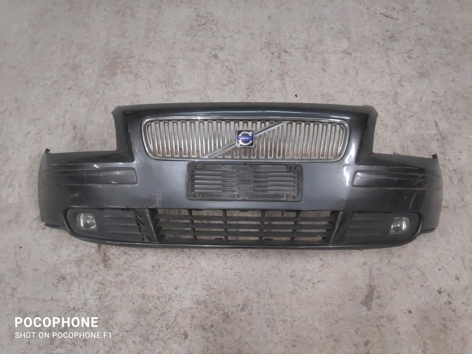 Предна броня Volvo V50 / Волво В50 2004г