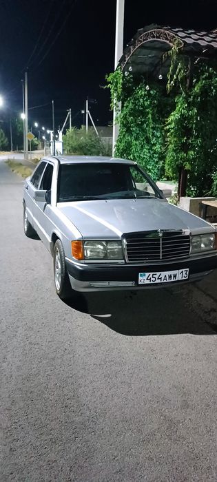 Машина мерсадес 2 куб