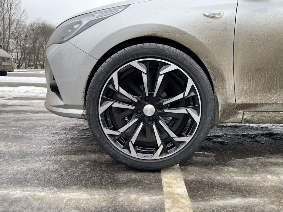 Летняя резина с дисками 205/55/17