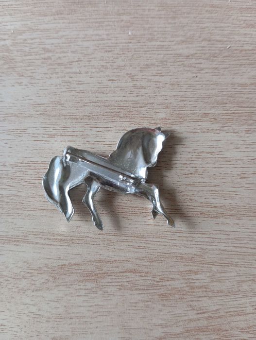 Брошь винтажная Чехословакия