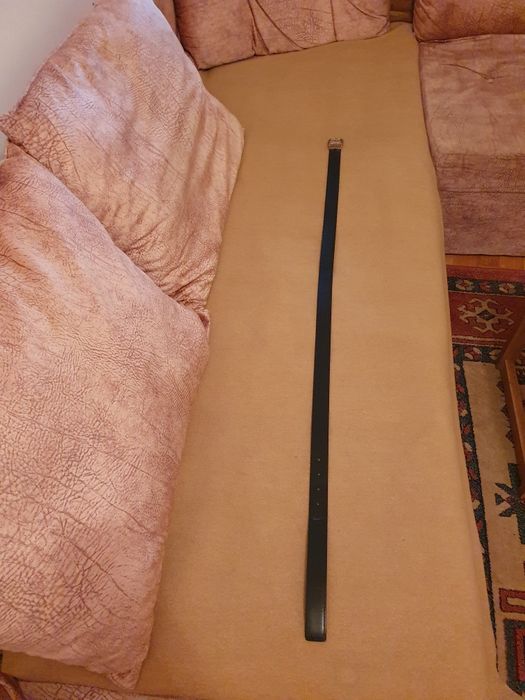 CUREA cu doua fete din piele de barbati