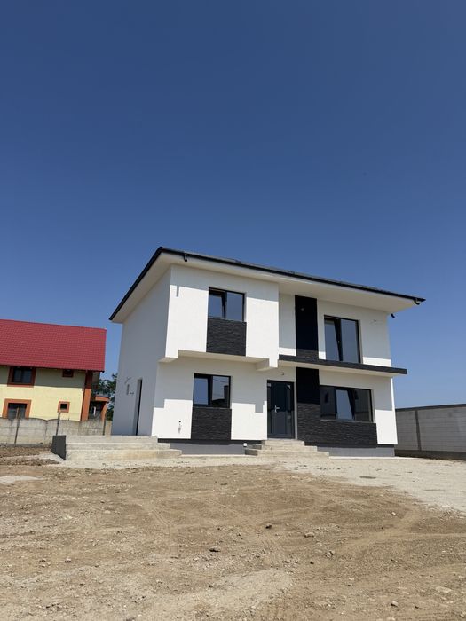Vile Individuale/Bradu/450mp teren