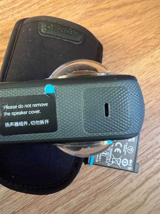 Insta360 X3 5.7K + 2 baterii și husă, fără schimb