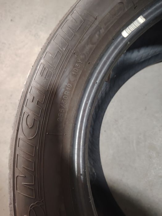 Anvelope GLC  235 55 19 si 255 50 19 Michelin