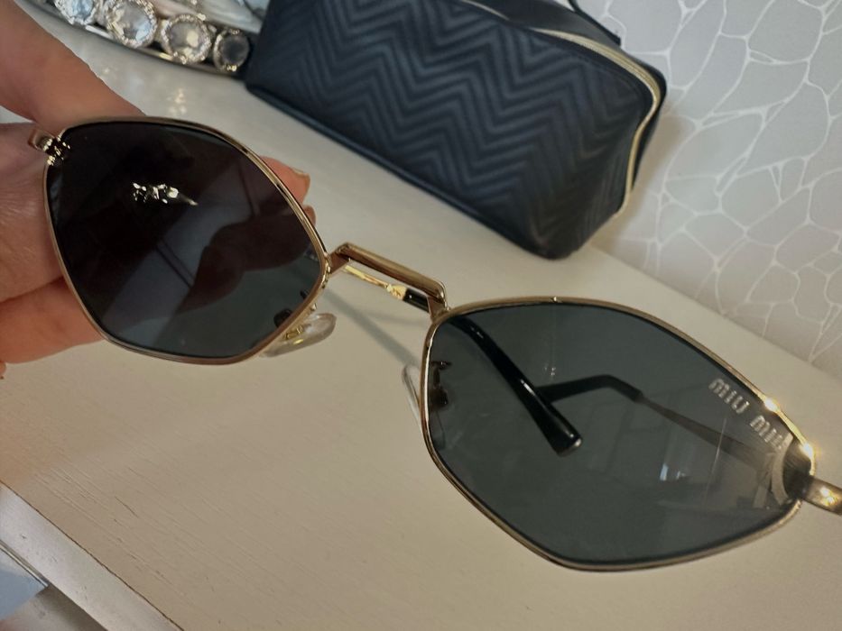Слънчеви очила Miu Miu