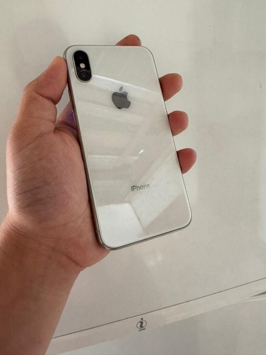 В продаже Айфон Х/256Gb.