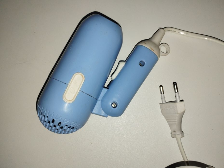 Маленький фен для поездок или на тренировку