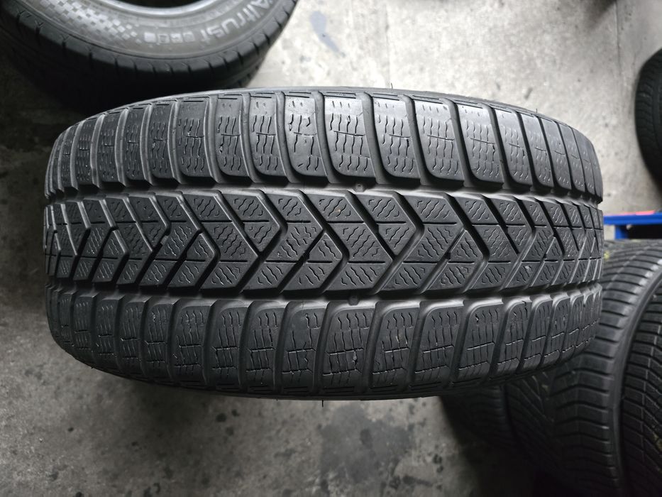 Pirelli 255/45 R19 104W MS iarnă