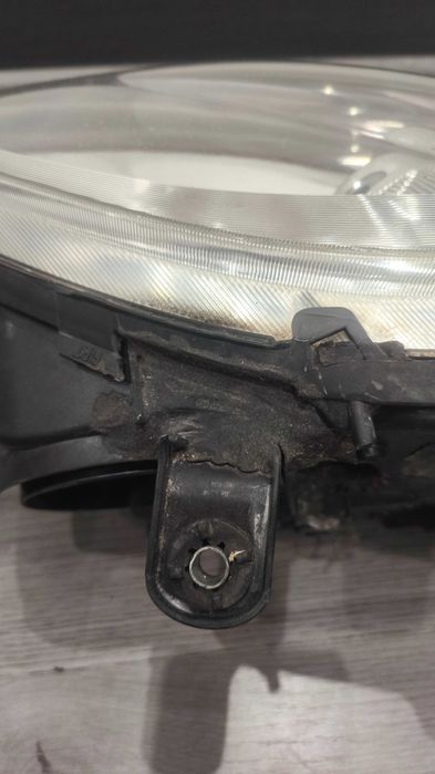 Десен фар за Фиат Браво 2