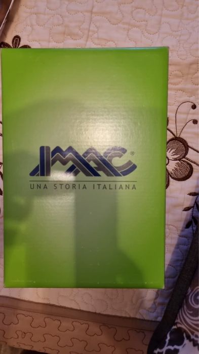 Продам детскую обувь