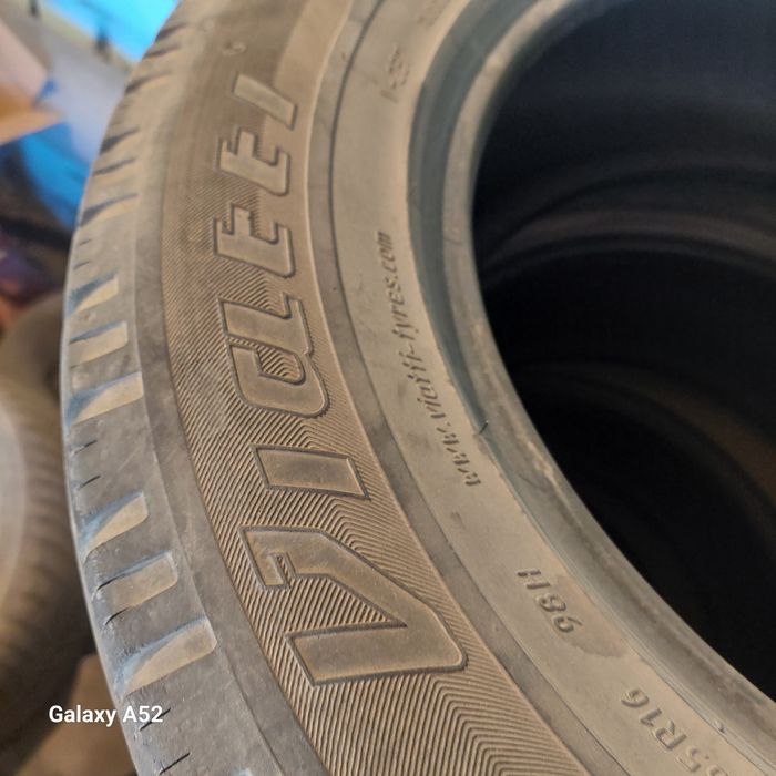 Продам летние шины 215/65 r16