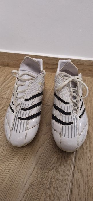 Ghete fotbal Adidas Predator 2006.