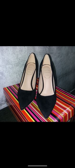 Продам новые туфли